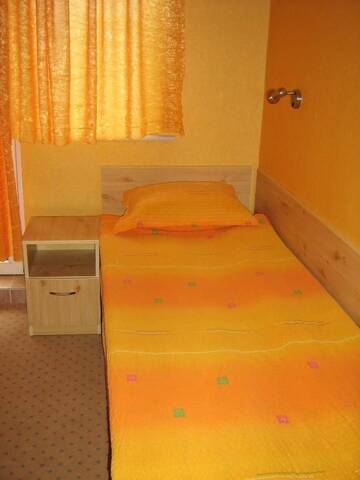 Фото номера Двухместный номер с 1 кроватью Отель Hotel Maritsa г. Lyubimets 5